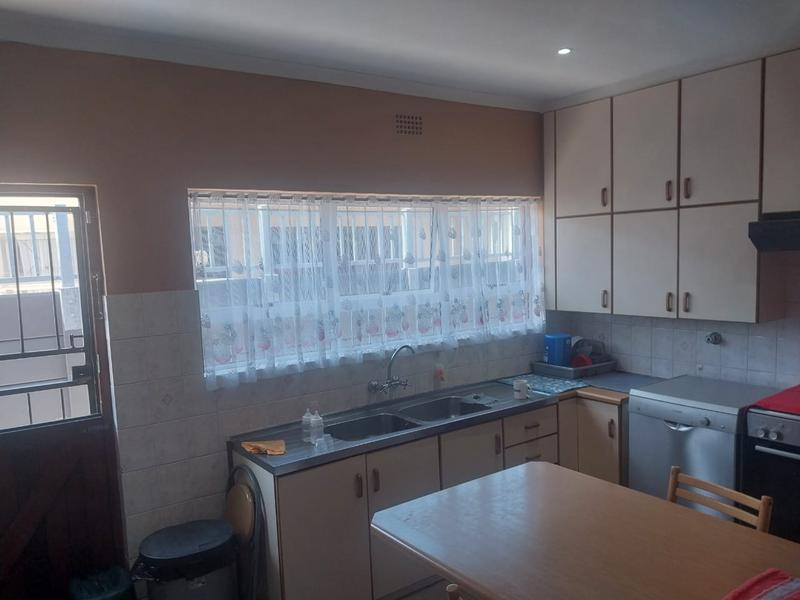 3 Bedroom Property for Sale in Goodwood Park Western Cape